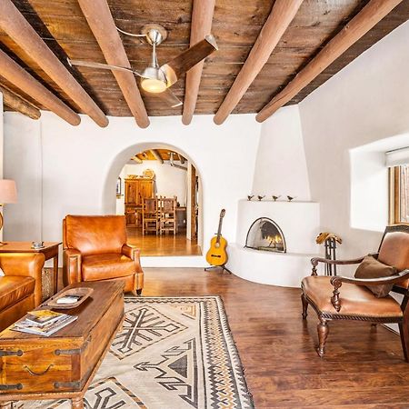 Pueblo Revival Taos Exterior foto