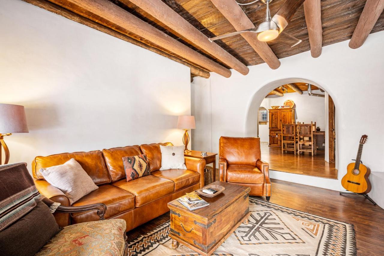 Pueblo Revival Taos Exterior foto