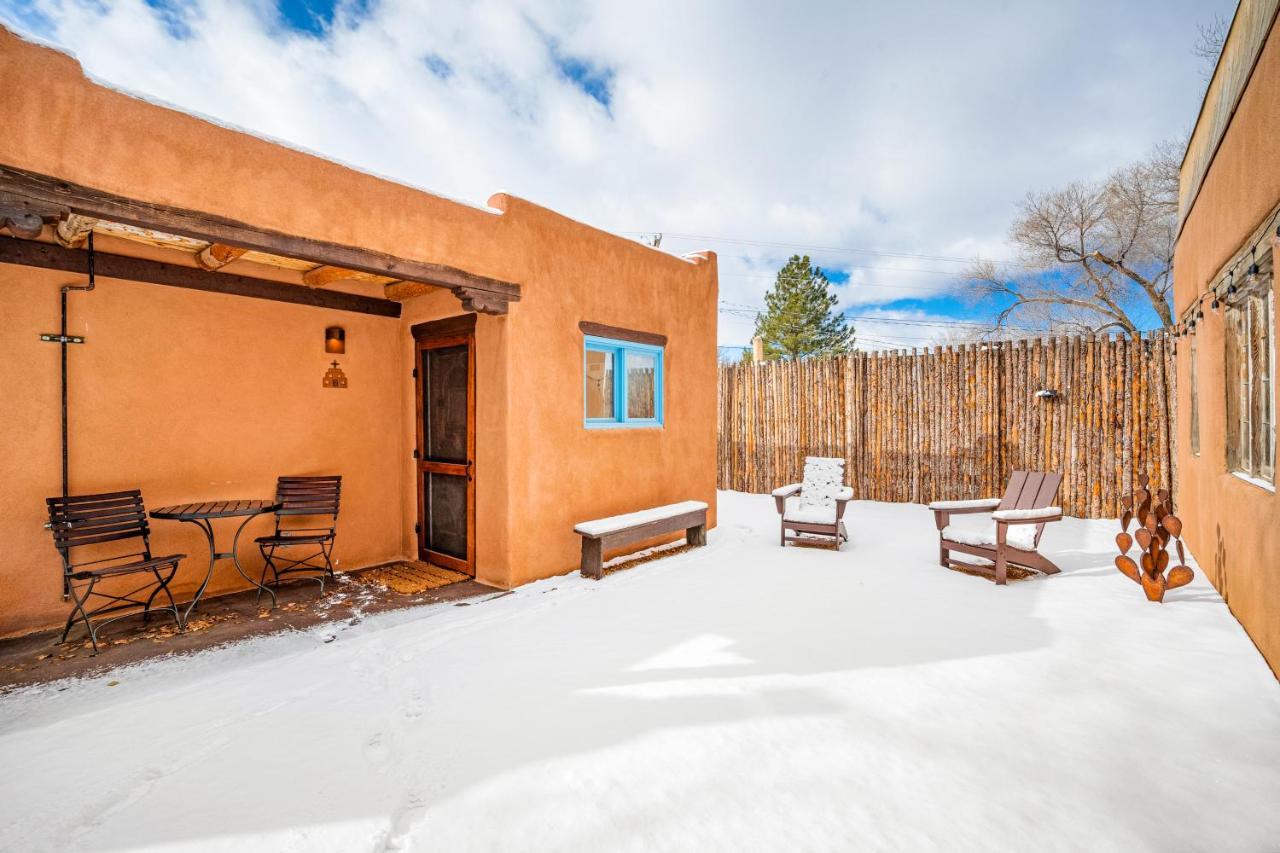 Pueblo Revival Taos Exterior foto